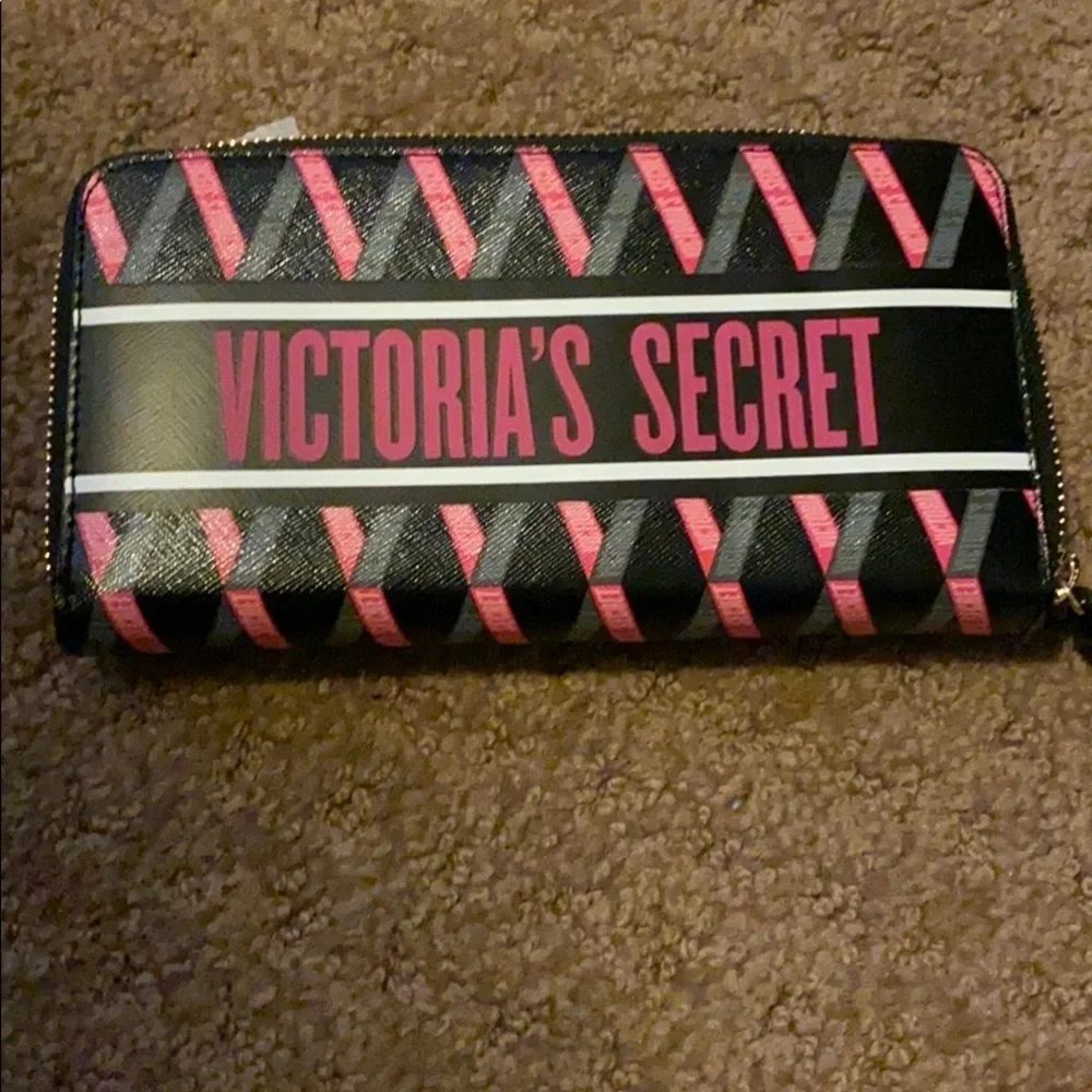 Victoria’s sweet Pink Black Clutch Wallet Ribbon Design New - Picture 6 of 6